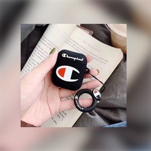 AIRPOD 1 & 2 SILICONE PROTECTIVE CASE W/KEYRING